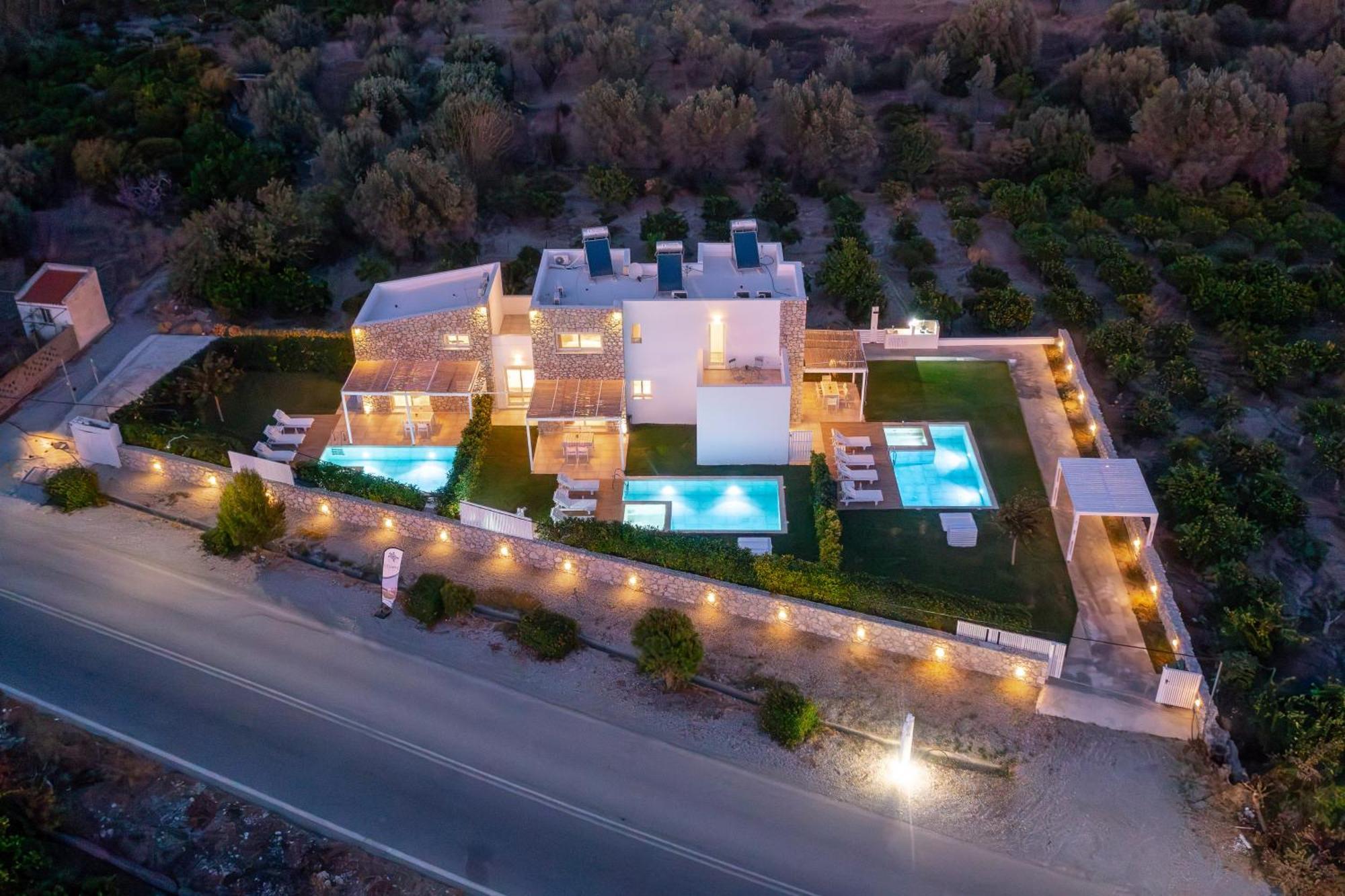Ossiano Pool Villas,Heating Pool, 2 Min Drive To Haraki Beach & 10 Min To Lindos Zewnętrze zdjęcie